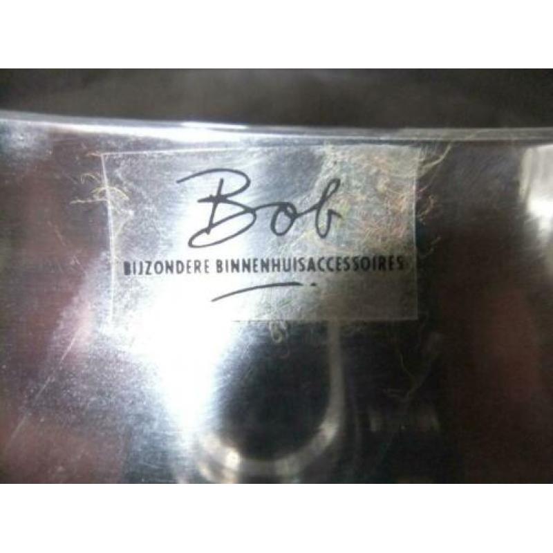 Aluminium vaas (Bob bijzondere binnenhuisaccesoires)