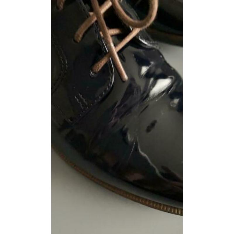 Zwarte lakschoenen