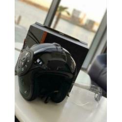 Roof Boxer v8 helm