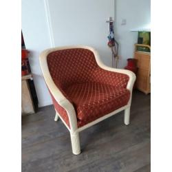 Oude antieke fauteuil in prima staat!