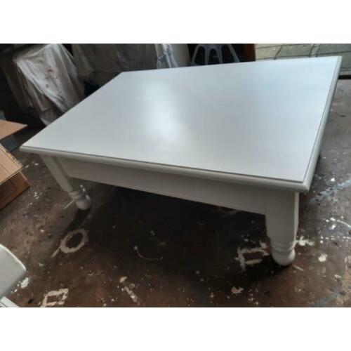 salon tafel met lade