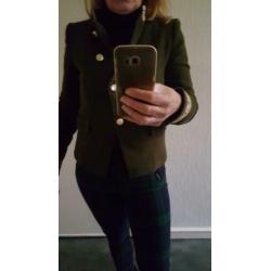 donkergroene velours jasje met goudkleurig