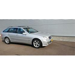 Mercedes-Benz C-Klasse Combi 180 K. Elegance (bj 2004)