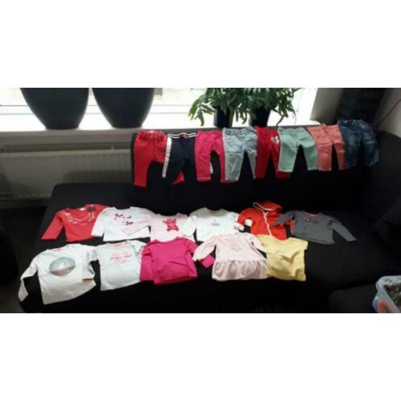 Te koop nieuwe meisjes babykleding set maat 68