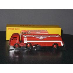 Panhard + ESSO oplegger - Dinky Toys 32C - ATLAS (1:55)