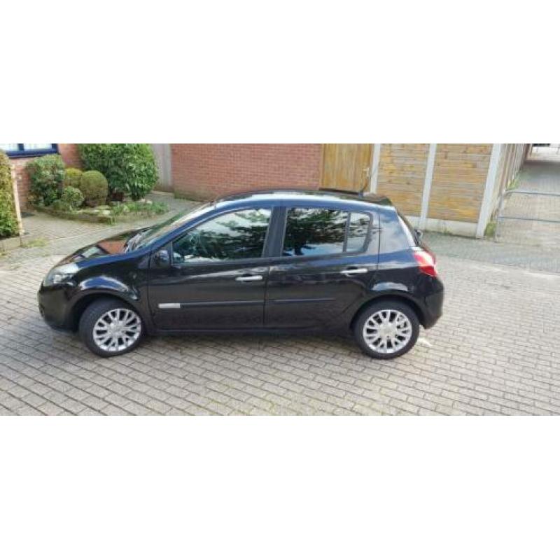 Renault Clio 1.2 16V 55KW 5-DRS 2010 Zwart