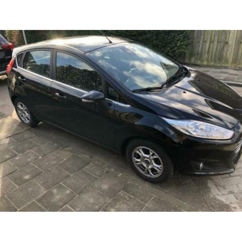Ford Fiesta 1.6 Tdci 5DR 2014 Zwart
