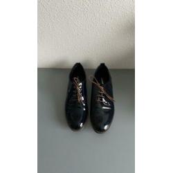 Zwarte lakschoenen