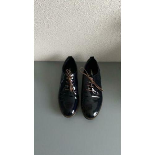 Zwarte lakschoenen