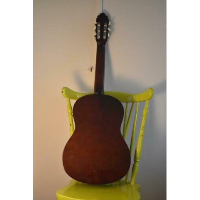 Valencia classical guitar CG-160 in good conditions