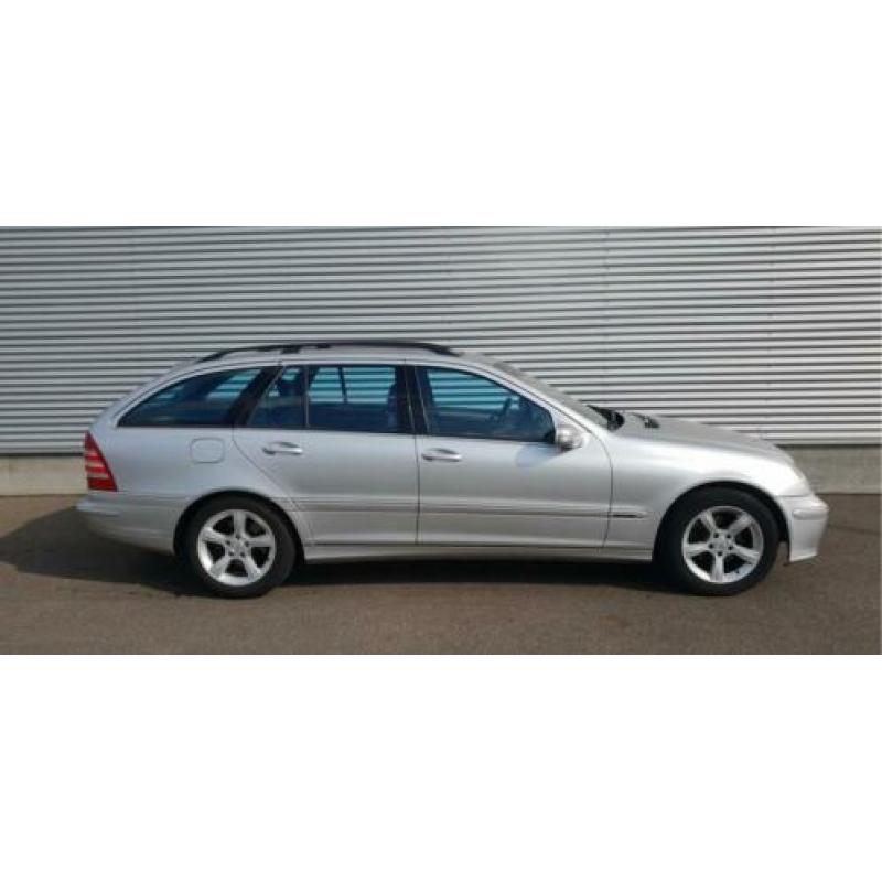 Mercedes-Benz C-Klasse Combi 180 K. Elegance (bj 2004)