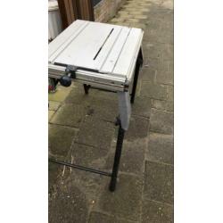 Festool basistafel met zaagmodule.