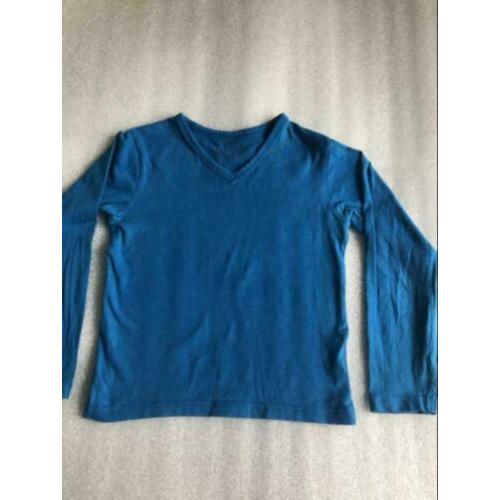 Maat 122 - h&m & primark essentials - longsleeve shirt