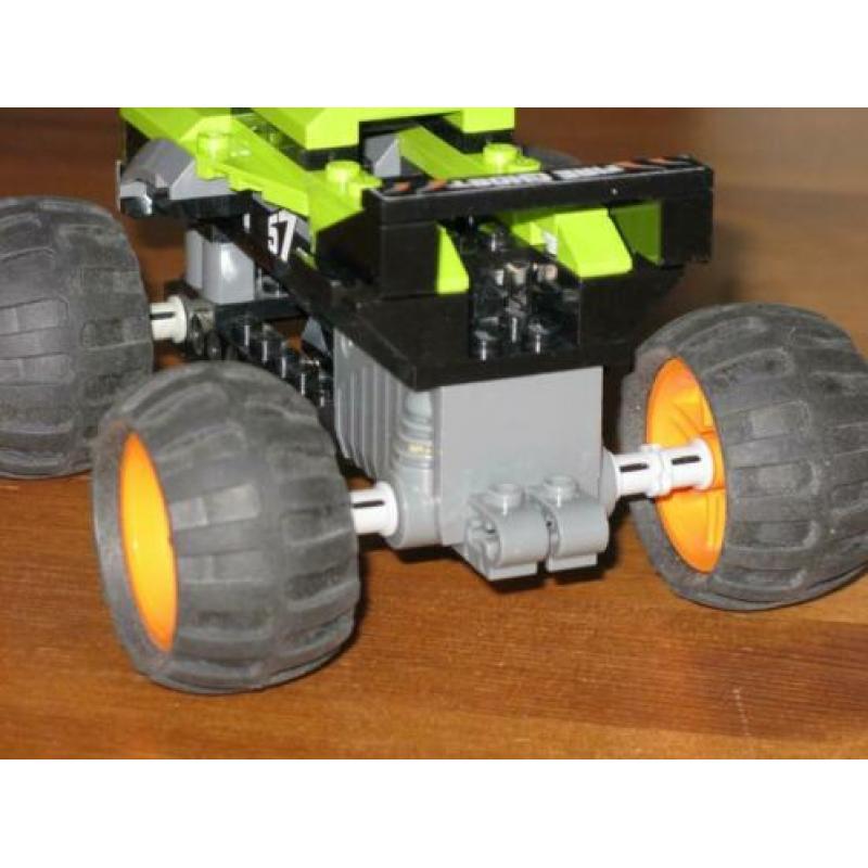 lego 8165 auto met Pull Back motor