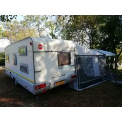 Burstner Fun 480 TK (met stapelbed) + Walker Ellips voortent