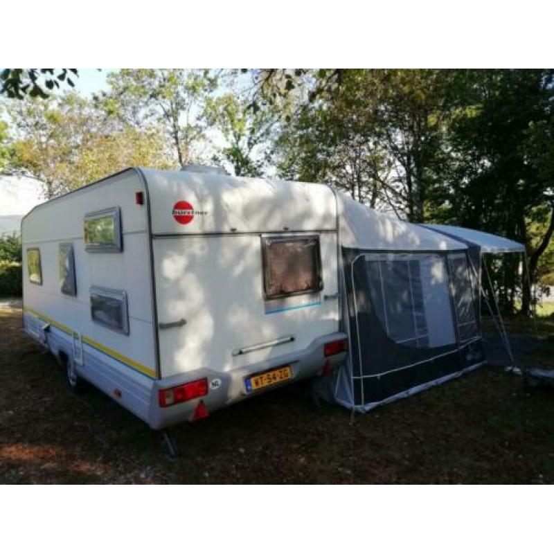 Burstner Fun 480 TK (met stapelbed) + Walker Ellips voortent