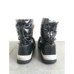 Snowboots zwart maat 38 gevoerd