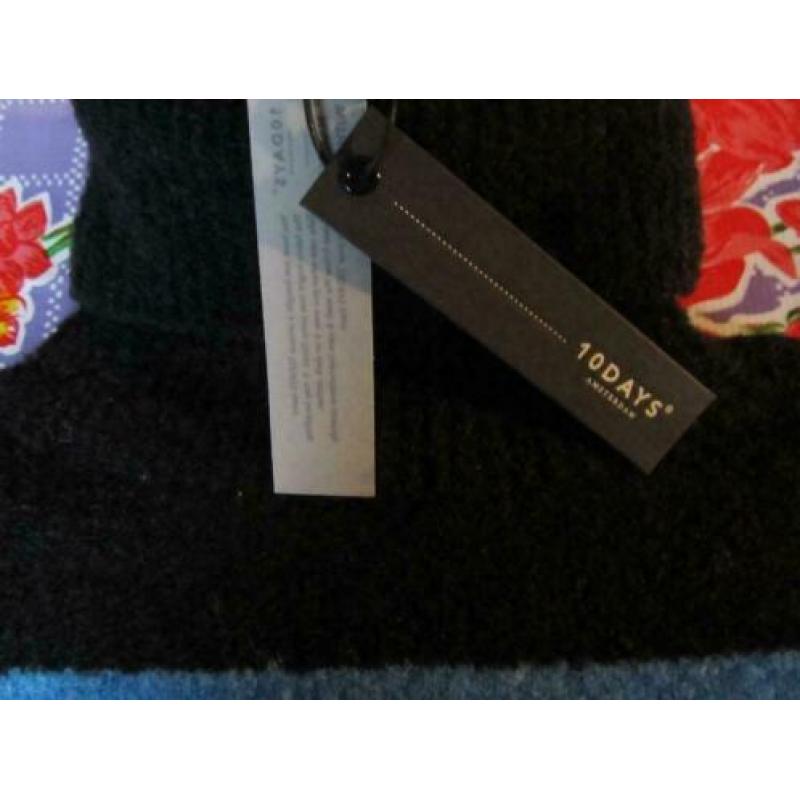 10DAYS schitterende zwart blauwe Col Trui maat S / M NIEUW