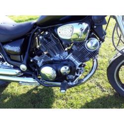 Zeer mooie yamaha xv750 virago black edition 1992.