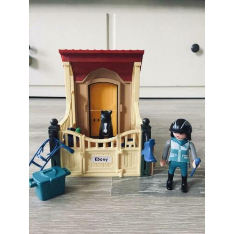 Playmobil paard, ruiter en stal ??