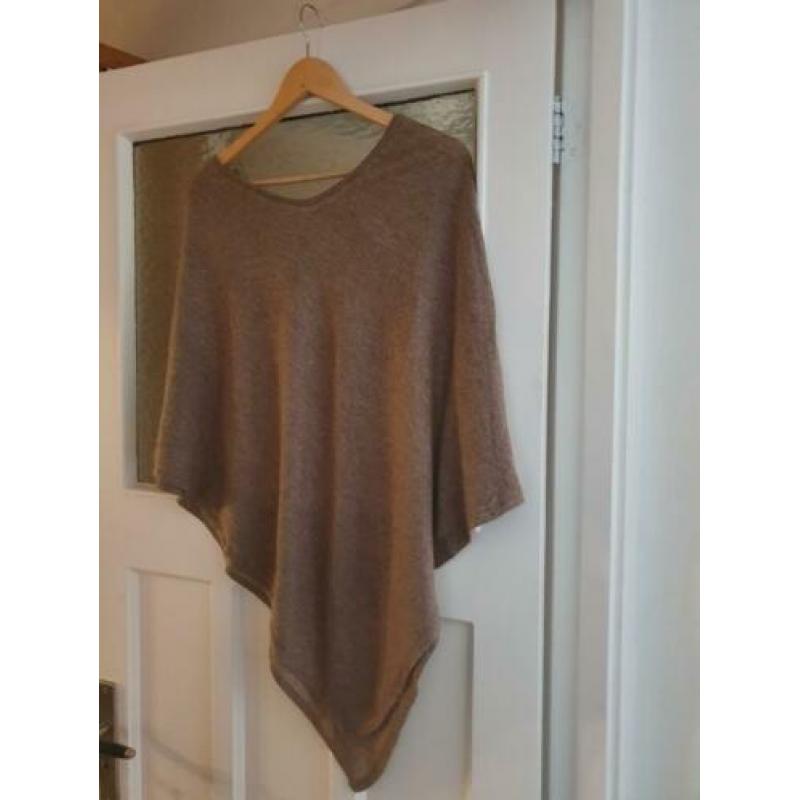 Luxe zachte cashmere poncho / overslagdoek