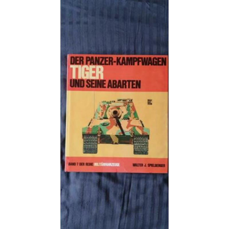 Boek/naslagwerk over de Tiger tank