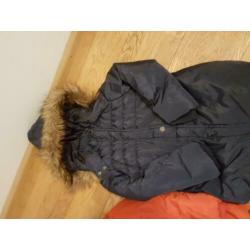 2x winterjassen nieuw en zgan tweeling?maat 122/128