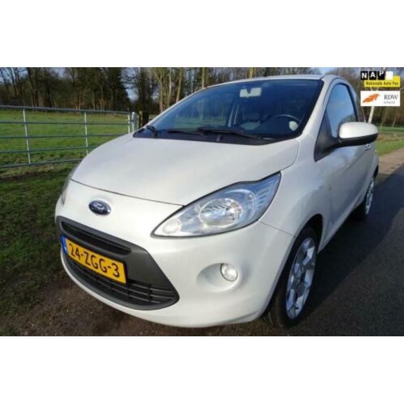 Ford Ka 1.2 Titanium X start/stop dealer onderhouden en zeer
