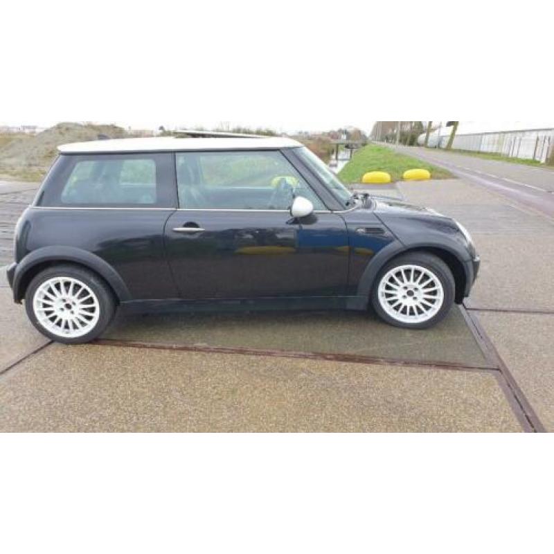 Mini Cooper 2003 Zwart
