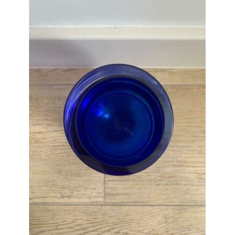 Zware blauwe kristal vaas met AMAC gravure