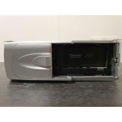 Pioneer Navigatie | AVH-P7500DVD | AVIC 8DVD | Parrot Carkit
