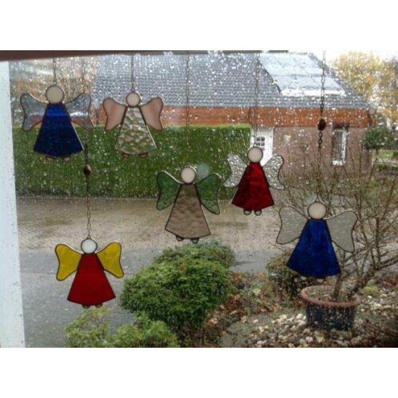 Tiffany raamhanger glas in lood vogel vlinder roos olifant