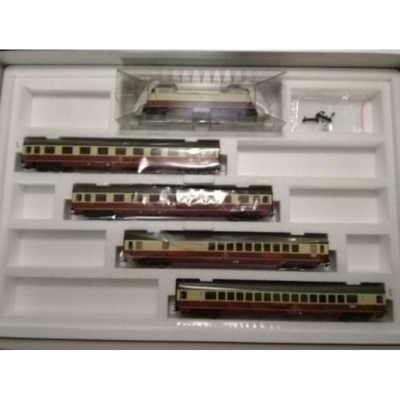Marklin 26983 - TEE Rheingold-vleugeltrein BR112