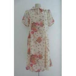 Jurk met bloemen- en vogeldessin van Collectif (UK)