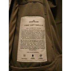 Stone Island - Softshell jack met capuchon en ritszakken