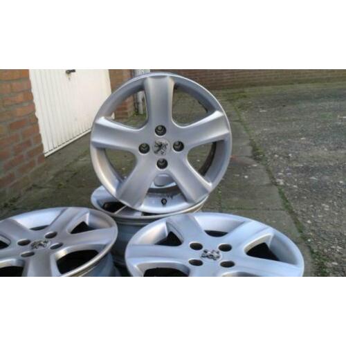 Te koop Origineel Peugeot 307CC velgen 16 inch.