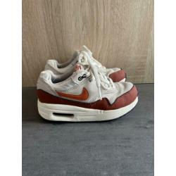Nike air Max one maat 28