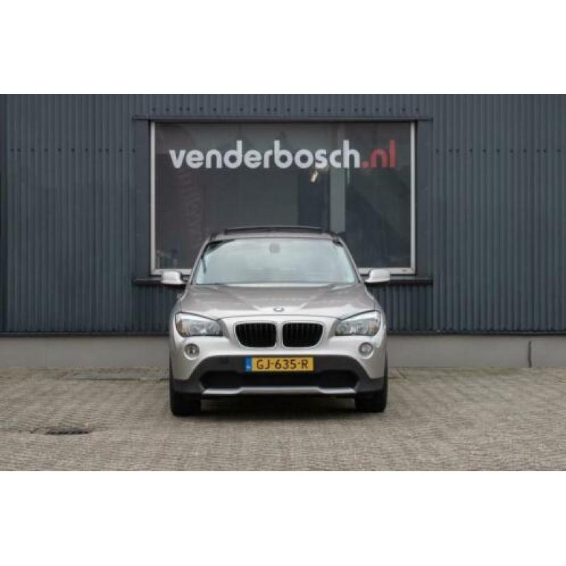 BMW X1 sDrive18d Executive 136pk Leder Navi Clima