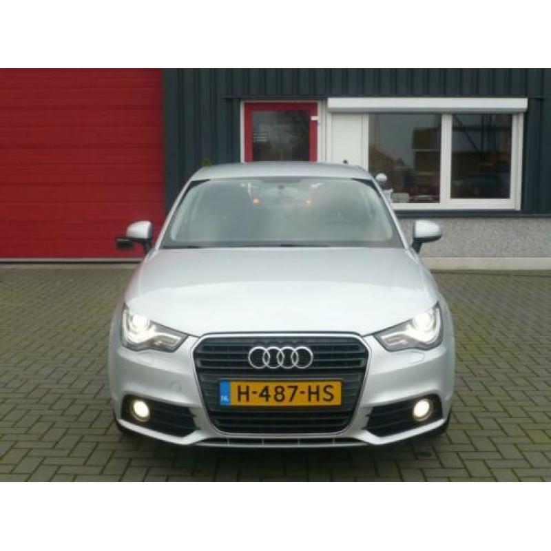 Audi A1 1.4 TFSI Attraction ,122PK,Zeer Mooi!