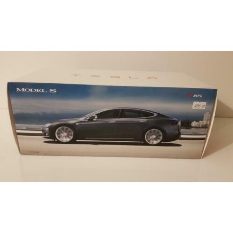 Tesla Model S P85