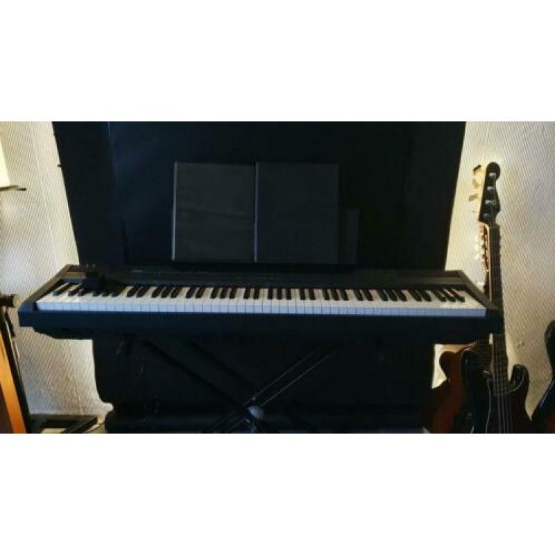 Yamaha P105 stagepiano
