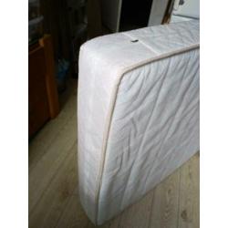 397 – Traagschuim matras 90x200x15 cm eenpersoons