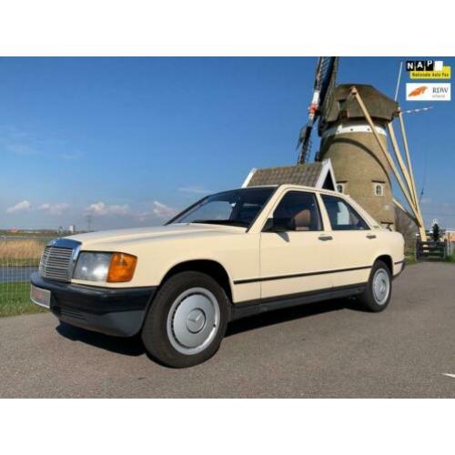 Mercedes-Benz 190-serie 2.6 E 97000KM! UNIEK! IN NIEUWSTAAT!