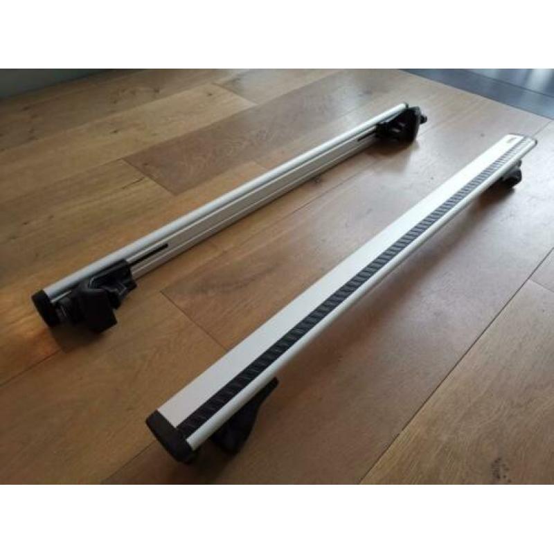 Thule Wingbar 961 + Rapid system 757
