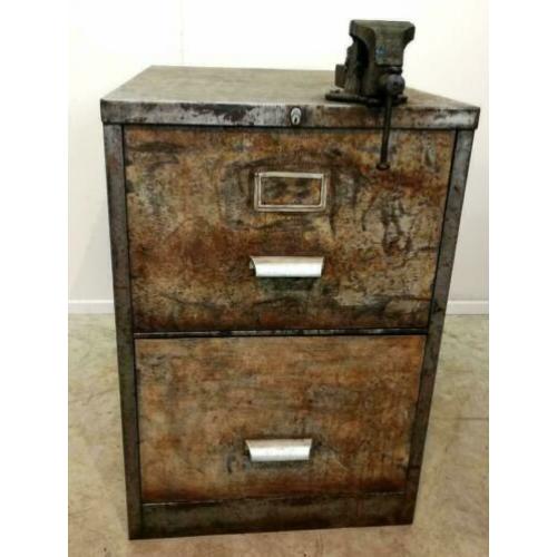 Industiële ladekast, staal, patina, 2 diepe lades, jaren 60