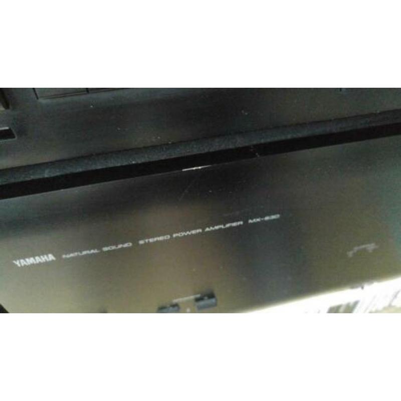 Yamaha MX-630 eindversterker + CX-630 pre-amp