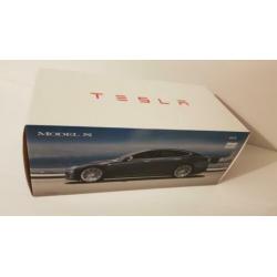 Tesla Model S P85
