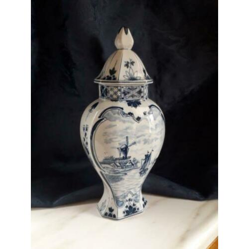 ANTIEKE/OUDE VAAS/DEKSELVAAS DELFTS BLAUW NR. 3 - Inez -