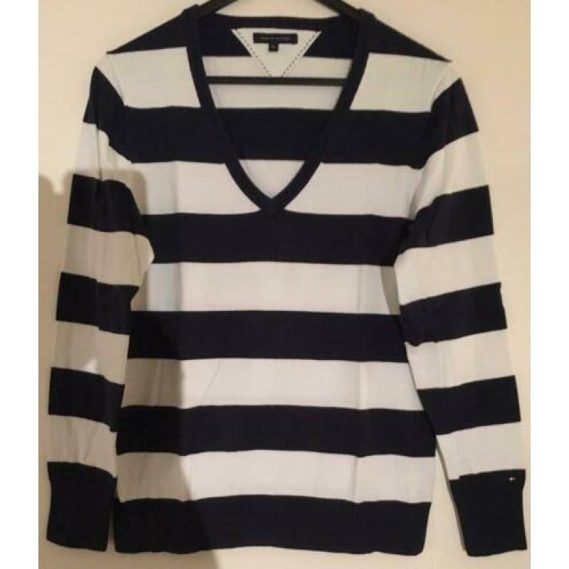 Schitterende trui van het originele merk TOMMY HILFIIGER XL.