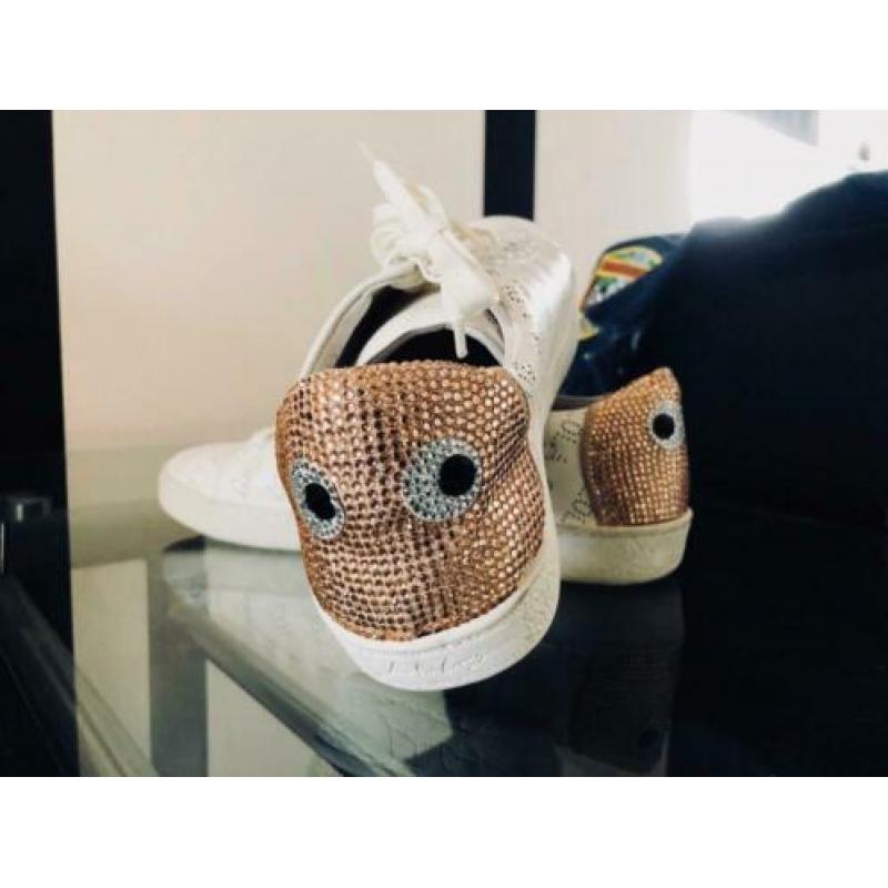 Sneakers - Lola Cruz